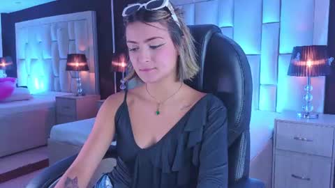 Luisa  online show from August 11, 6:21 pm