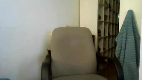 luisjg24hrs online show from August 11, 3:47 pm