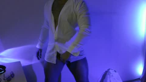 luk_me online show from May 16, 7:36 pm