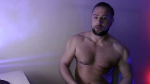 luk_me online show from May 17, 11:28 pm