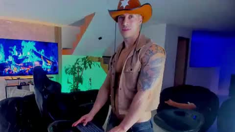 Lukas Green online show from September 10, 7:35 pm