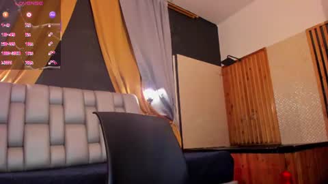 luke__09 online show from August 10, 11:44 am