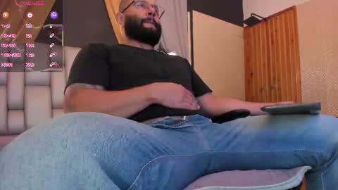 luke__09 online show from August 15, 11:58 am