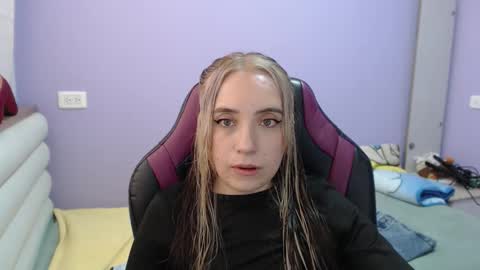 Vicky online show from March 11, 8:17 pm