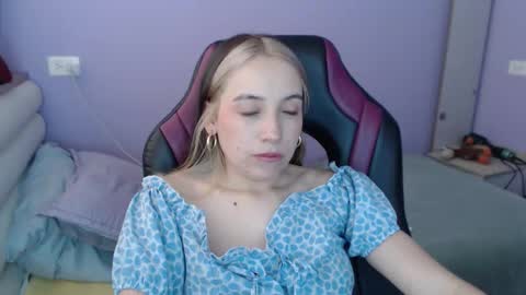 Vicky online show from March 17, 7:52 pm