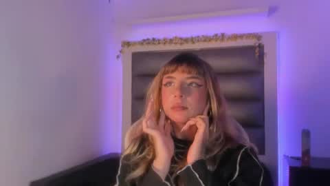 elizabeth online show from August 9, 12:11 am
