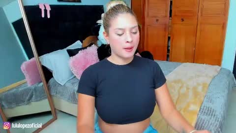 Lulu Lopez online show from July 22, 4:31 pm