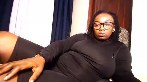 lulu_sparks1 online show from August 8, 9:31 am