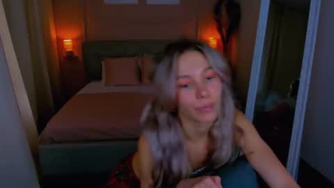 Alise online show from August 7, 3:23 pm