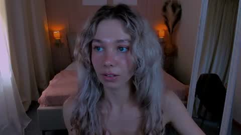 Alise online show from August 15, 1:26 pm