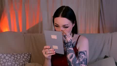 lulumayson online show from August 8, 10:15 am