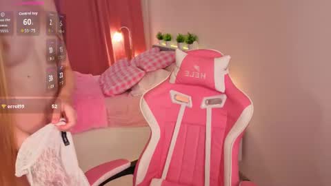 Mia online show from August 7, 4:34 am