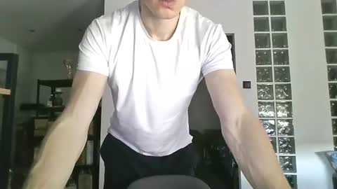Andrew independent model 2000-0000 CET daily online show from August 3, 3:41 pm