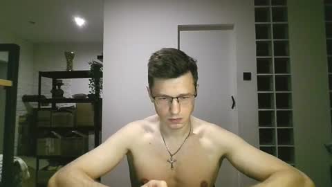 Andrew independent model 2000-0000 CET daily online show from August 4, 6:38 pm