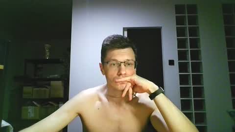 Andrew independent model 2000-0000 CET daily online show from August 4, 11:02 pm