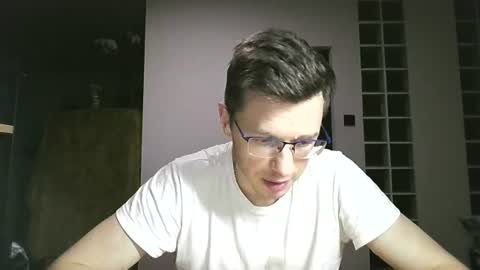 Andrew independent model 2000-0000 CET daily online show from August 7, 7:14 pm