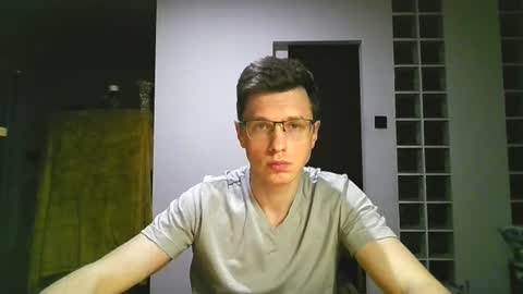 Andrew independent model 2000-0000 CET daily online show from August 11, 12:34 am