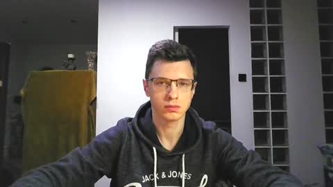 Andrew independent model 2000-0000 CET daily online show from August 11, 11:18 pm