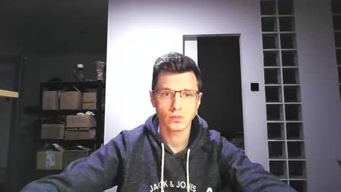 Andrew independent model 2000-0000 CET daily online show from August 13, 8:56 pm