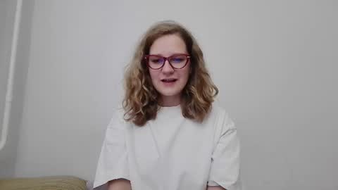Lumi online show from August 9, 5:25 pm