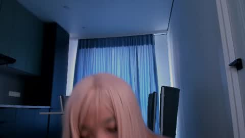 lumi online show from August 12, 3:09 am