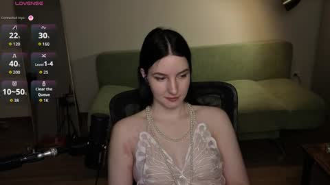 Lumi online show from August 12, 6:32 pm