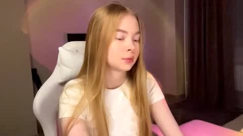 Sia online show from February 18, 7:11 pm