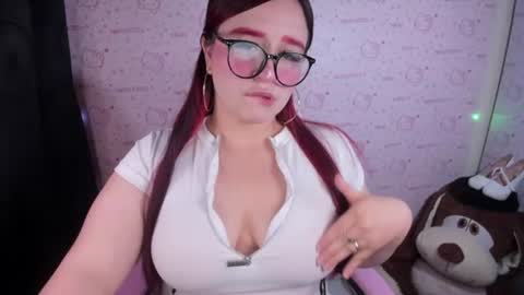luna00bella online show from August 2, 1:45 am