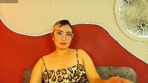 luna__velvet online show from July 22, 12:24 am