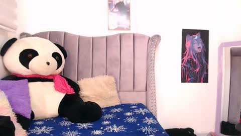 luna_and_logan_hot online show from August 12, 12:51 pm