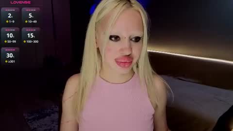 luna_beverly online show from July 29, 12:39 am
