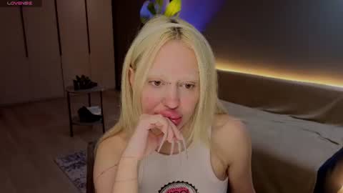 luna_beverly online show from August 1, 10:16 pm
