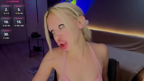 luna_beverly online show from August 3, 2:07 am