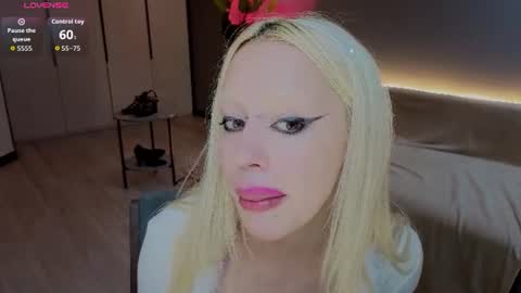 luna_beverly online show from August 9, 12:44 am