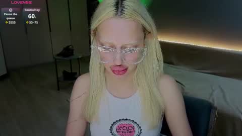 luna_beverly online show from August 10, 2:13 am