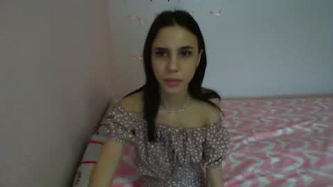 Luna Bii online show from May 7, 2:02 am