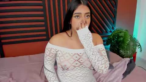 luna_cute14 online show from July 31, 9:31 pm