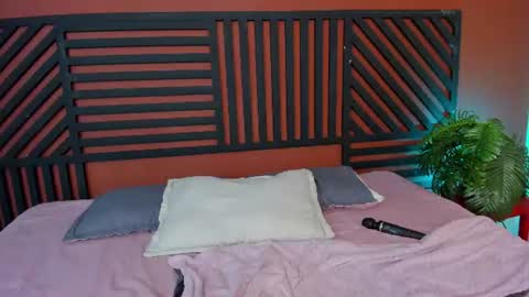 luna_cute14 online show from August 1, 4:13 pm