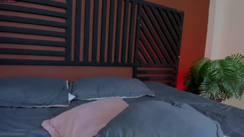 luna_cute14 online show from August 12, 9:17 pm