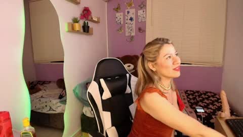 luna_desiree online show from August 2, 2:18 am