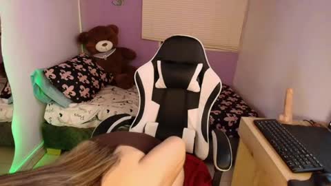 luna_desiree online show from August 2, 10:38 pm