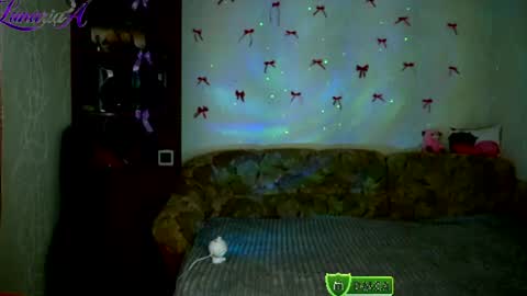 luna_evan online show from June 17, 9:41 am