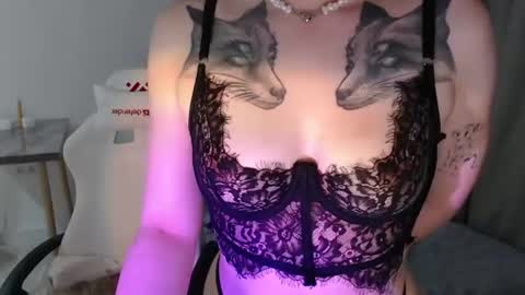 luna_limerence online show from July 23, 9:28 pm