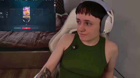 luna_loveeee online show from August 6, 6:34 am