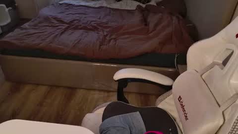 luna_loveeee online show from August 6, 8:46 am