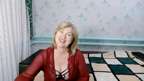 luna_lure11 online show from August 2, 7:10 pm