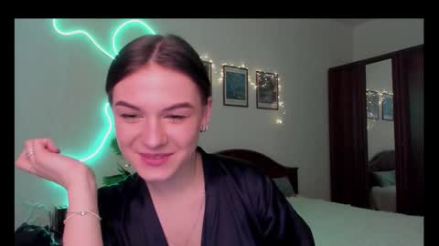 Luna online show from February 23, 1:21 pm