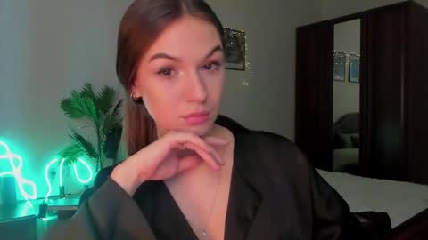 Luna online show from March 2, 1:07 pm