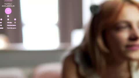 Mia online show from August 7, 4:45 am