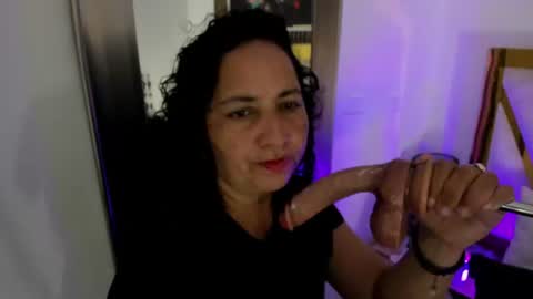 luna_naughty1 online show from August 11, 10:34 pm